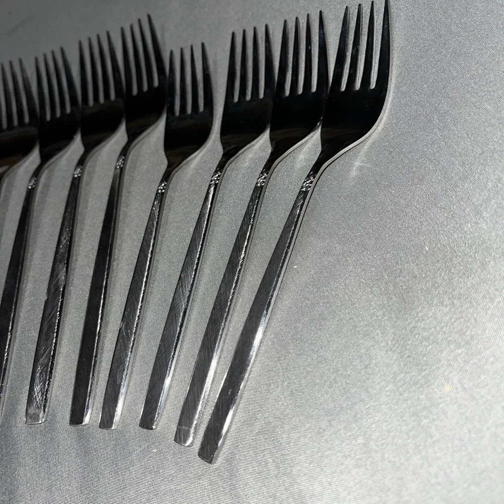 20 Piece SERVICE FOR 4 Oneida Ltd MELISSA Stainless Flatware Spoons Forks Knives